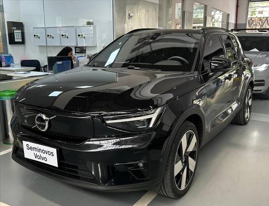 VOLVO XC40 P8 RECHARGE TWIN ELECTRIC ULTIMATE AWD